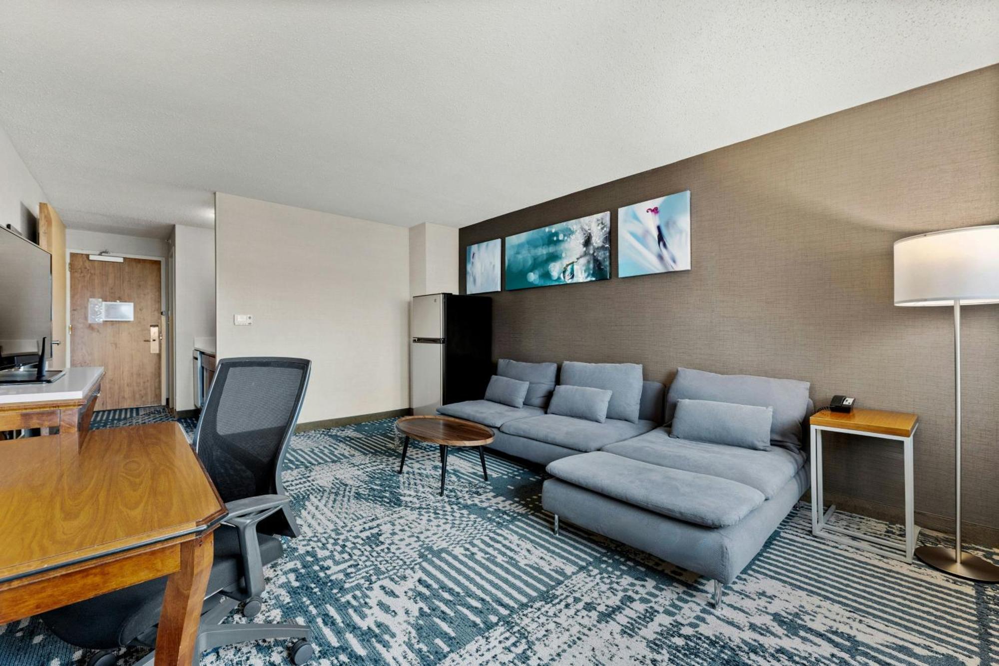 Delta Hotels By Marriott Mount Pleasant Racine Exteriör bild